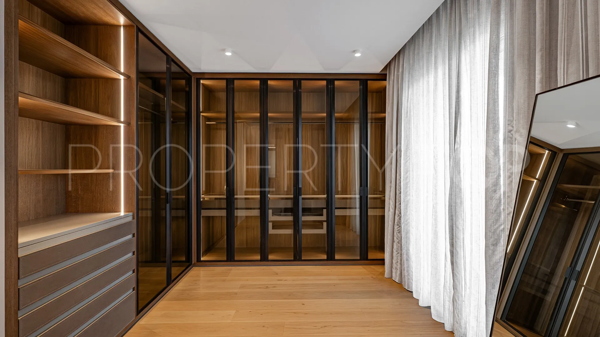 Apartment for sale in Las Dunas Park with 3 bedrooms