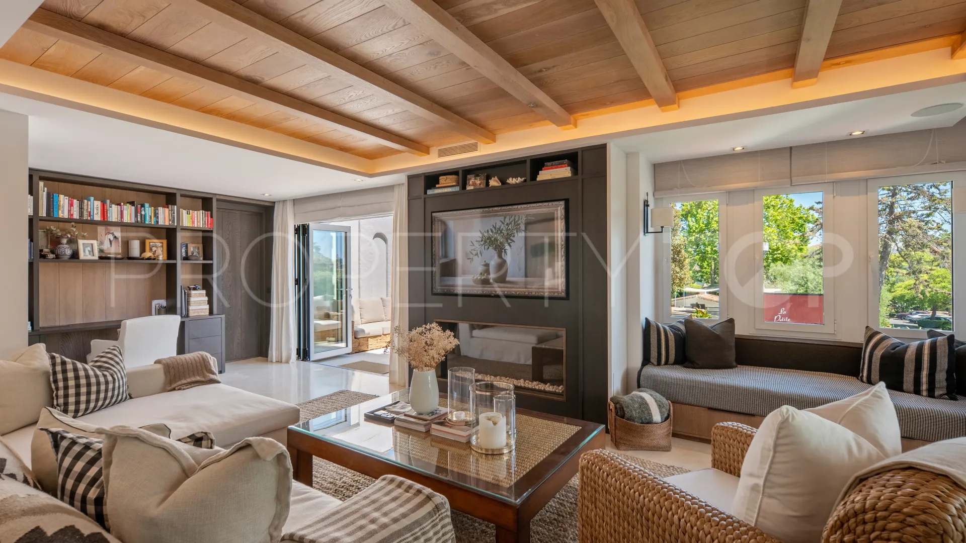 For sale apartment in Marina Puente Romano with 1 bedroom