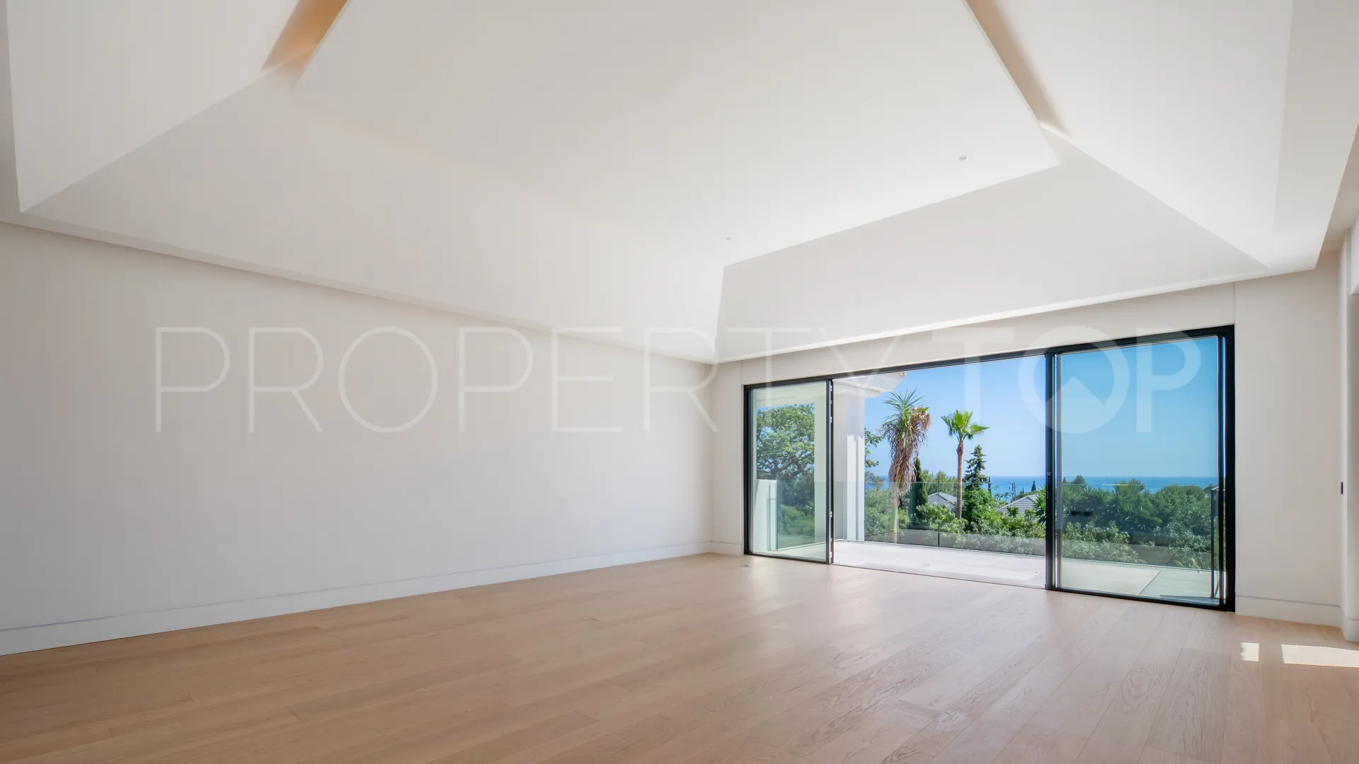 For sale villa in Rocio de Nagüeles with 6 bedrooms
