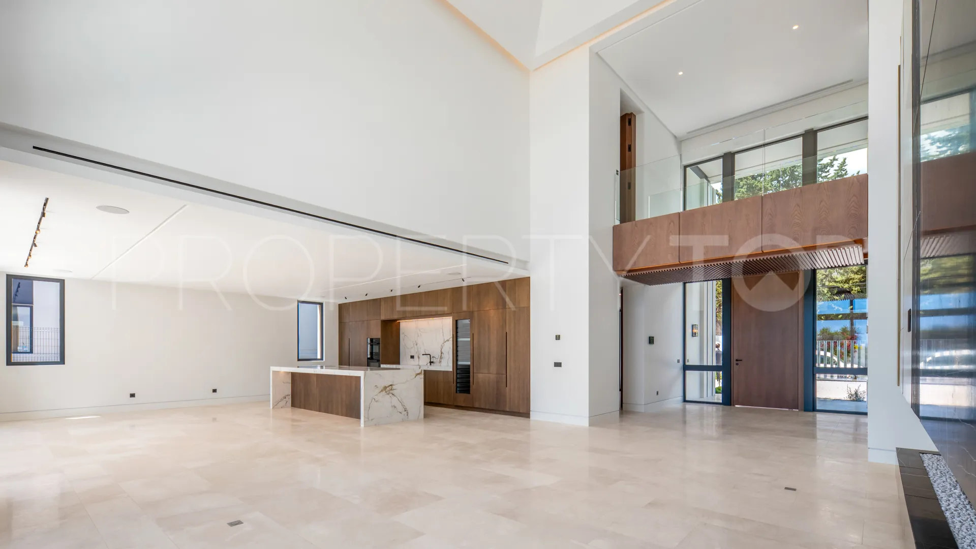 For sale villa in Rocio de Nagüeles with 6 bedrooms