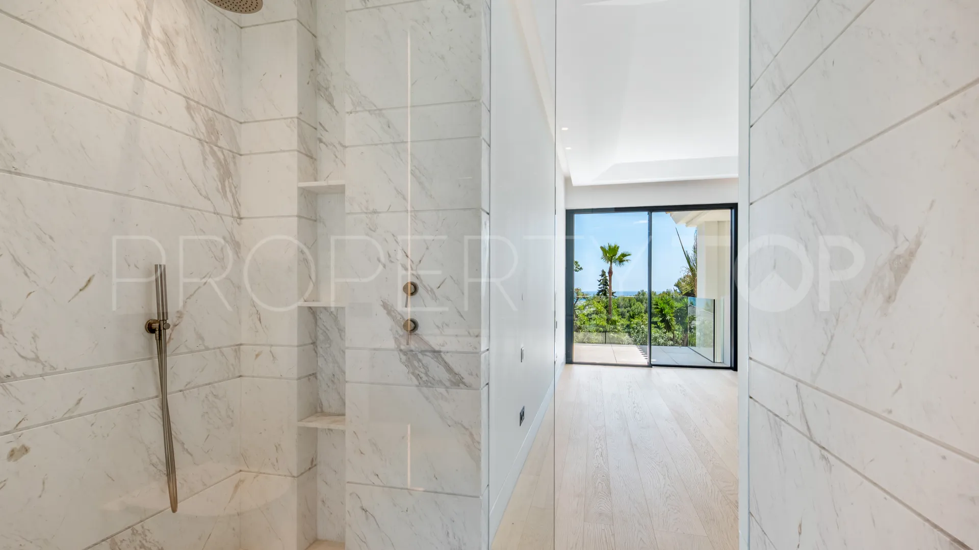 For sale villa in Rocio de Nagüeles with 6 bedrooms