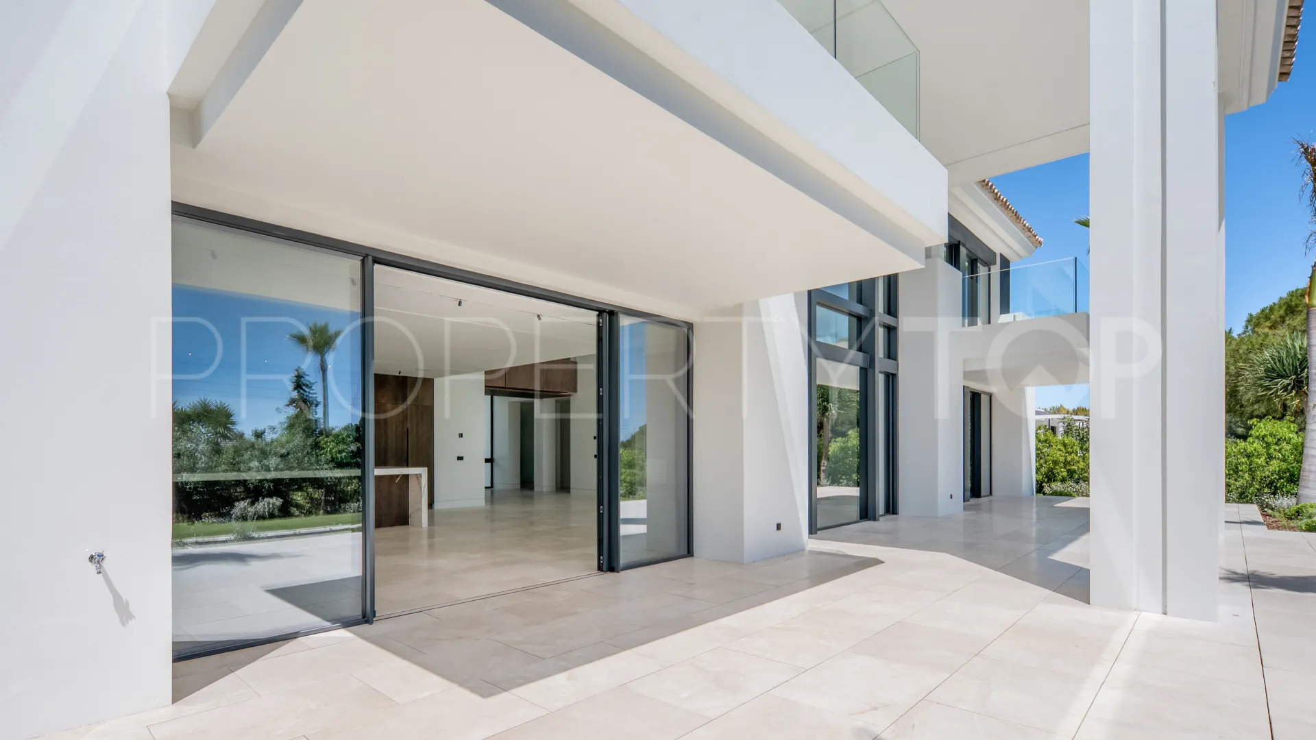 For sale villa in Rocio de Nagüeles with 6 bedrooms
