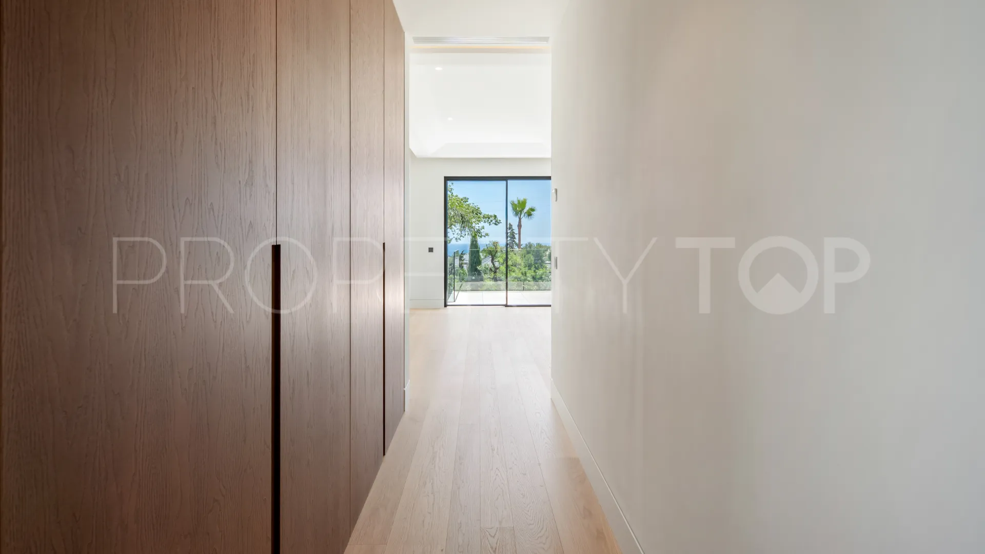 For sale villa in Rocio de Nagüeles with 6 bedrooms