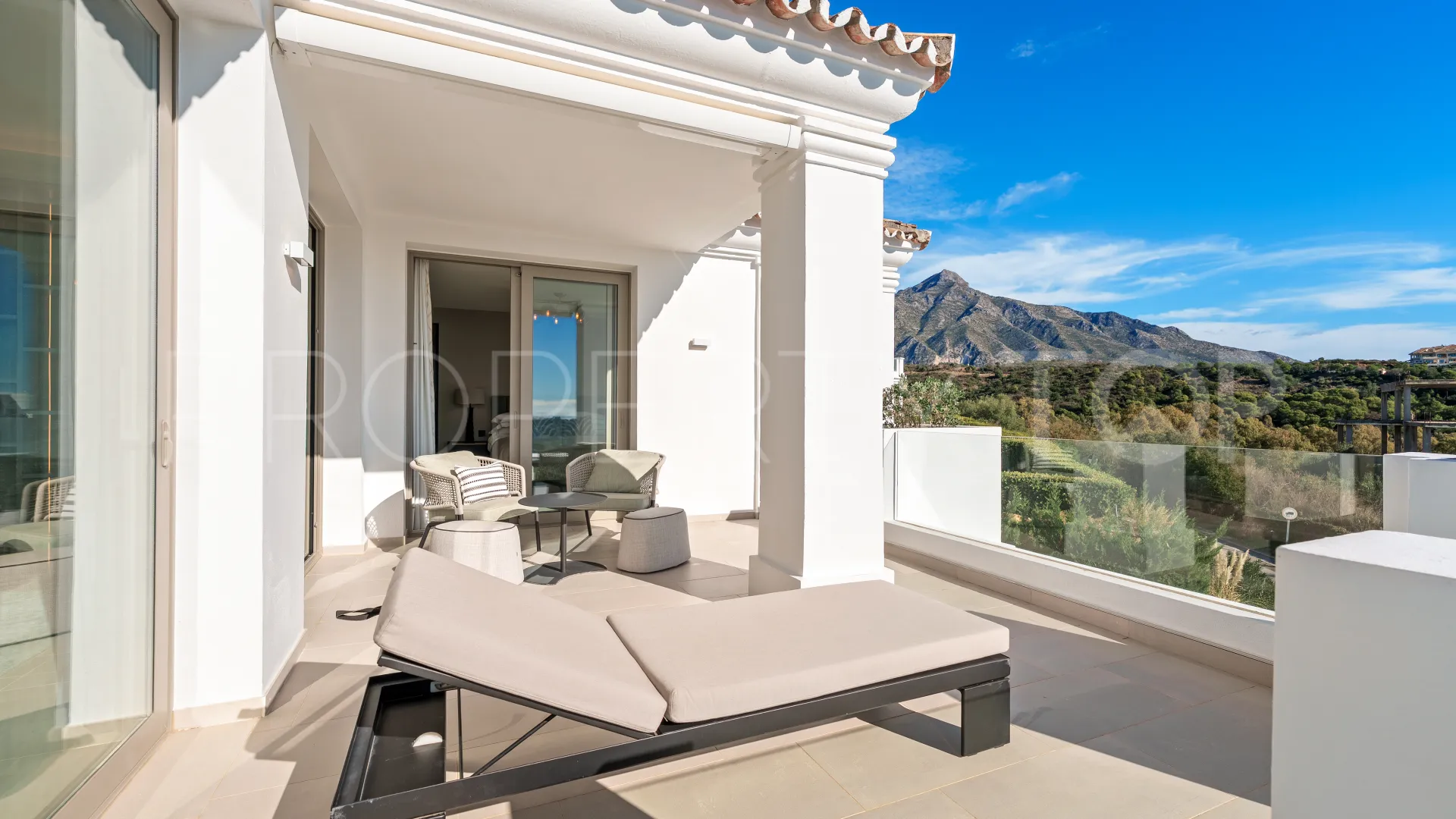 Comprar atico duplex con 3 dormitorios en 9 Lions Residences