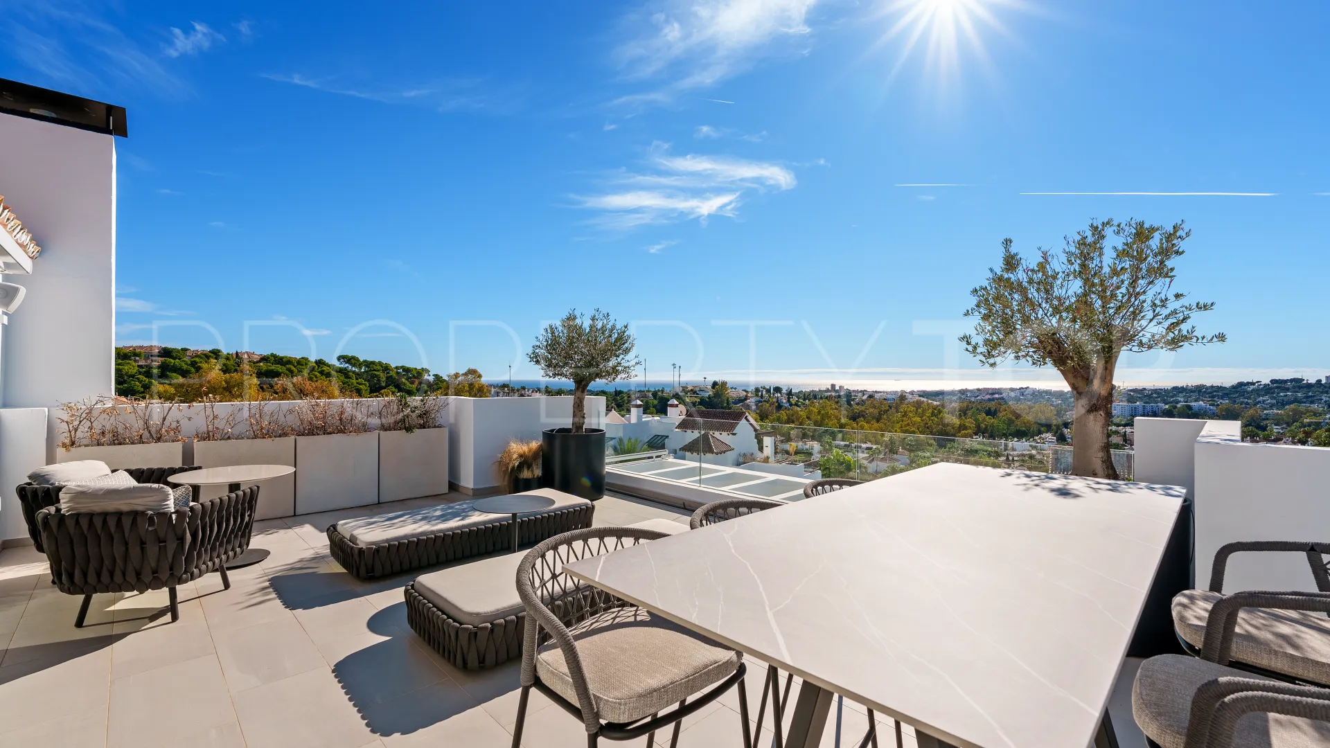 Comprar atico duplex con 3 dormitorios en 9 Lions Residences