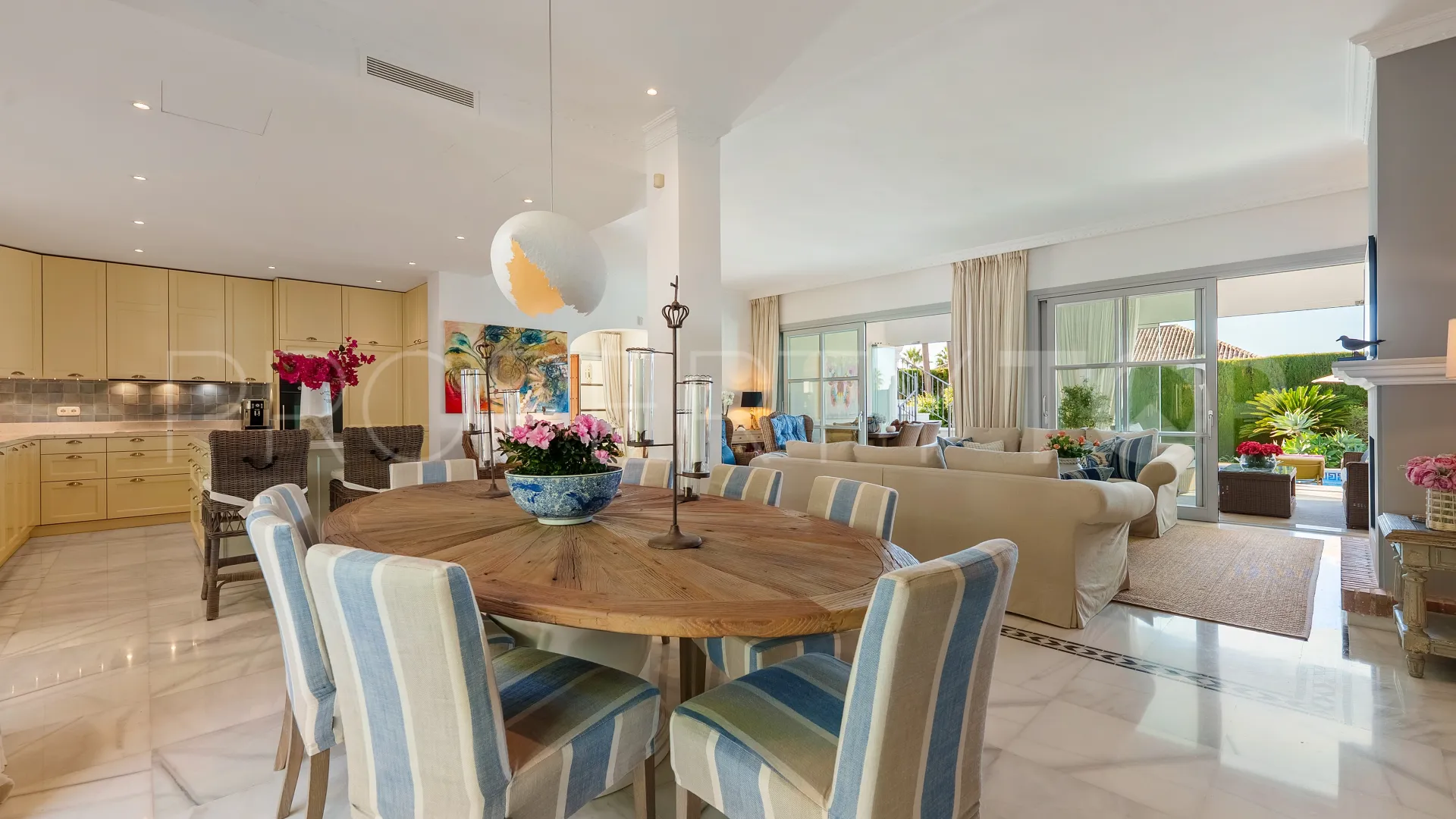Sierra Blanca, villa con 4 dormitorios en venta