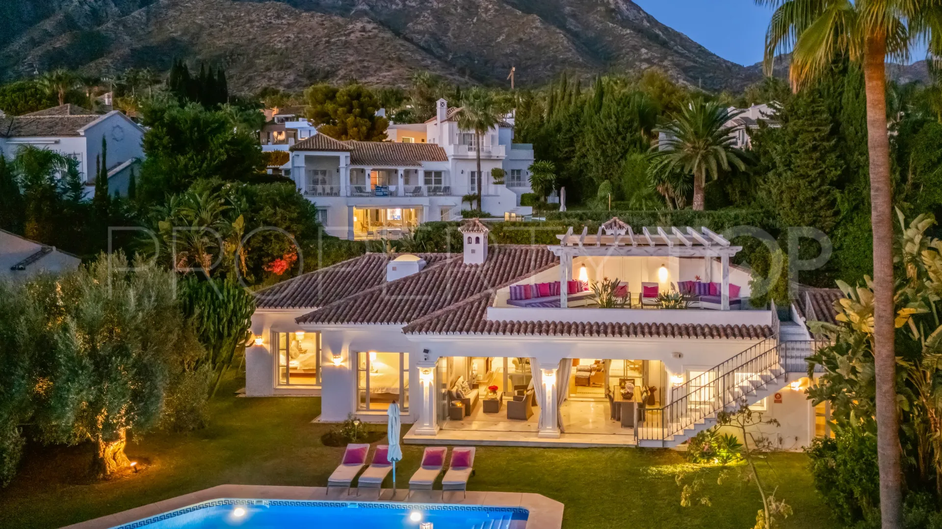 Sierra Blanca, villa con 4 dormitorios en venta