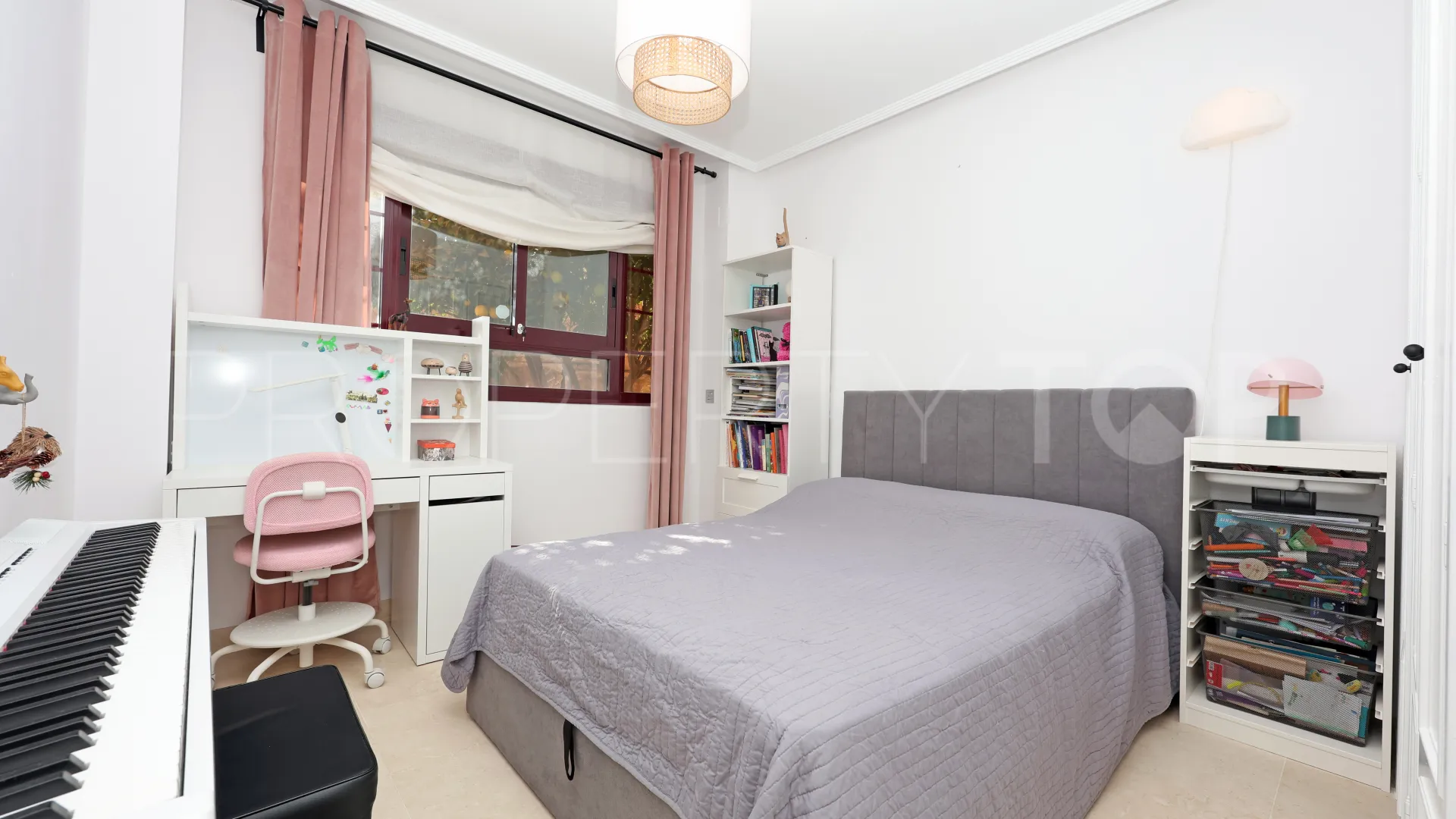 Apartment for sale in La Mairena with 2 bedrooms