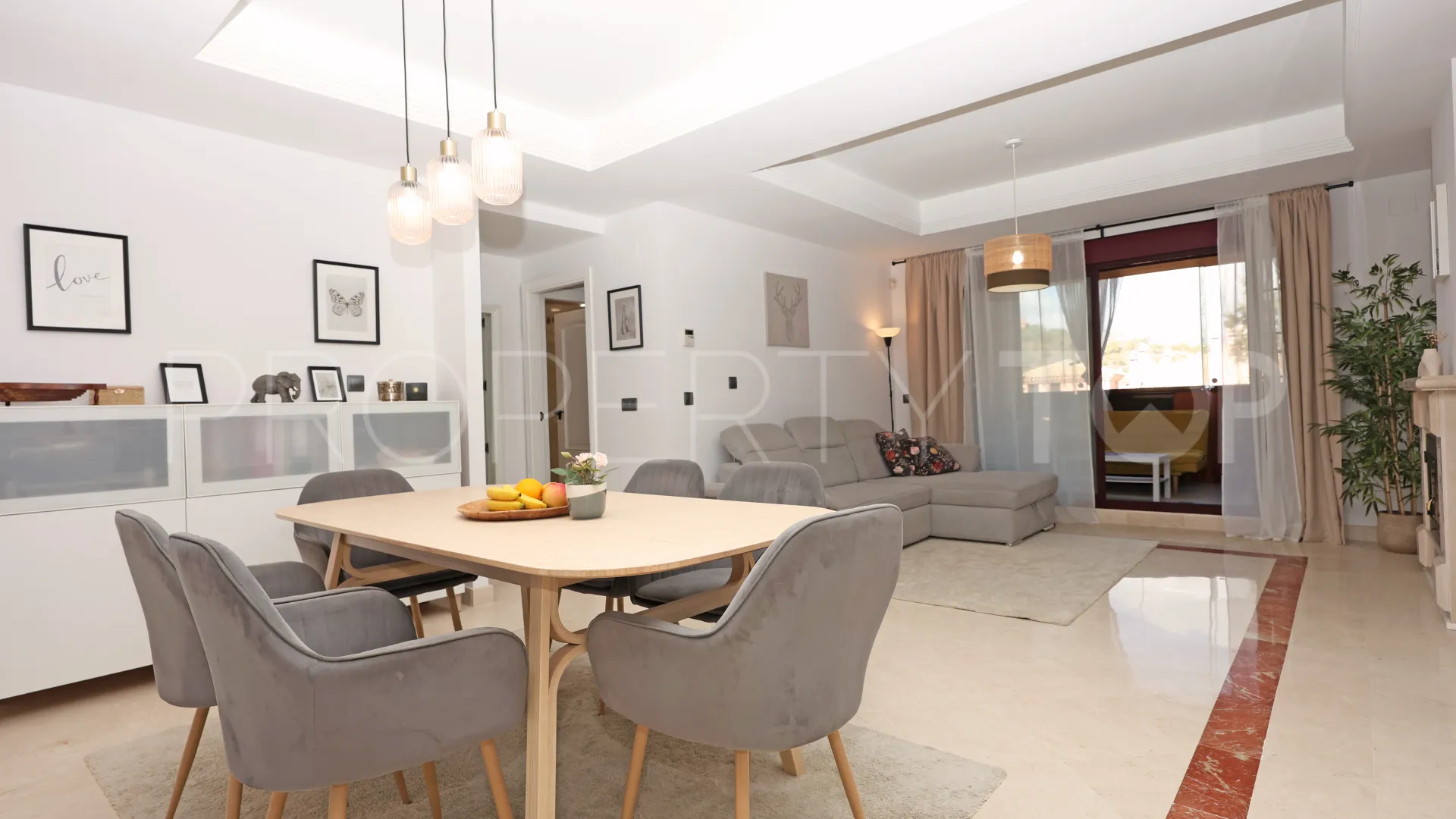 Apartment for sale in La Mairena with 2 bedrooms