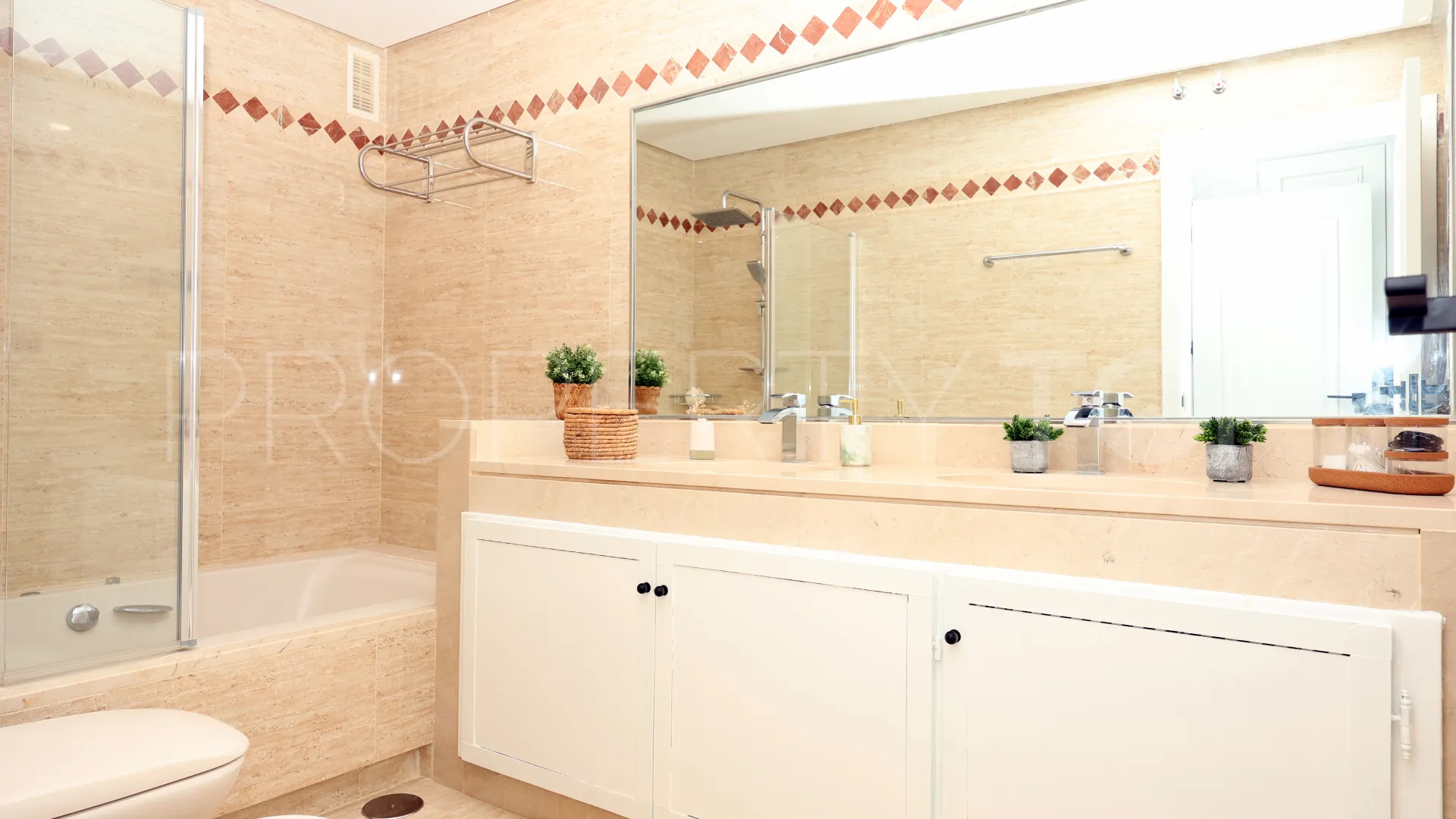 Apartment for sale in La Mairena with 2 bedrooms