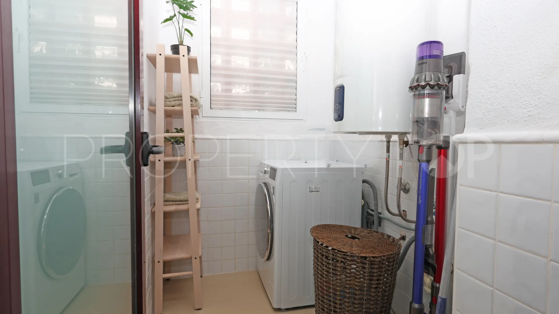 Apartment for sale in La Mairena with 2 bedrooms