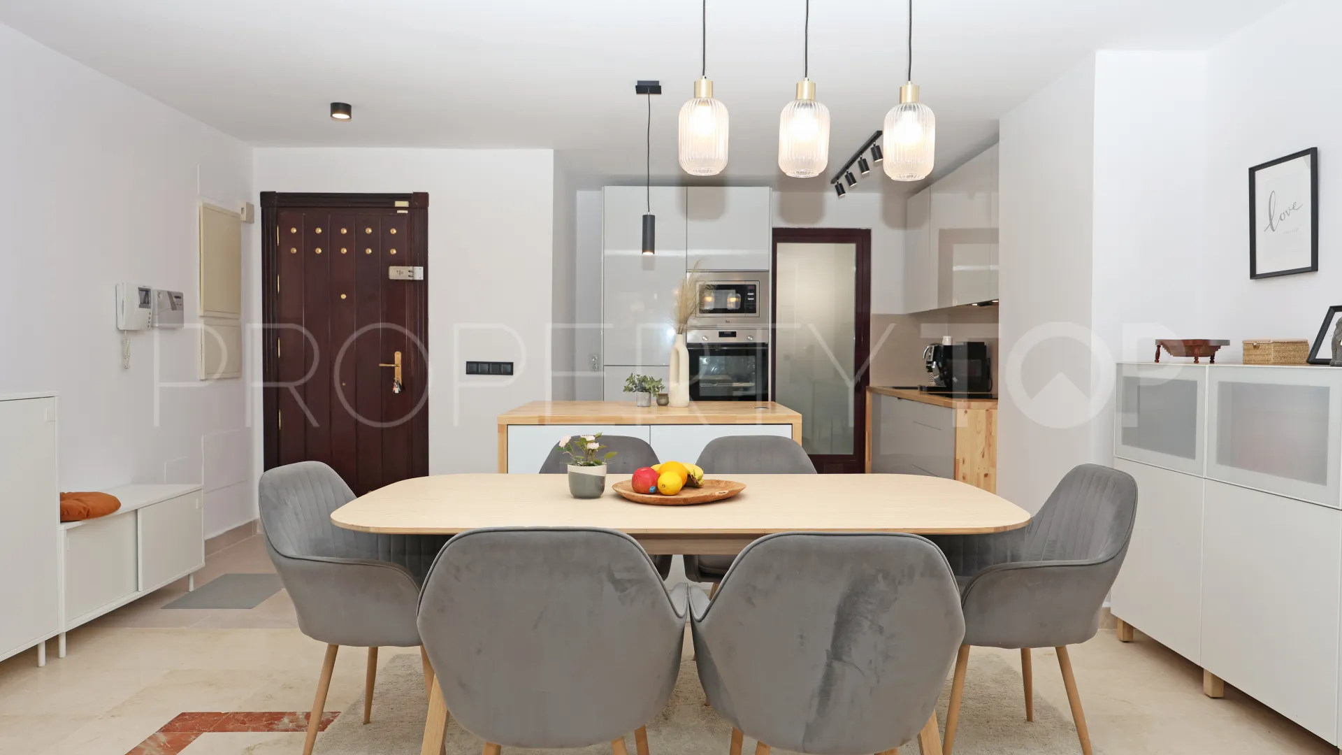 Apartment for sale in La Mairena with 2 bedrooms
