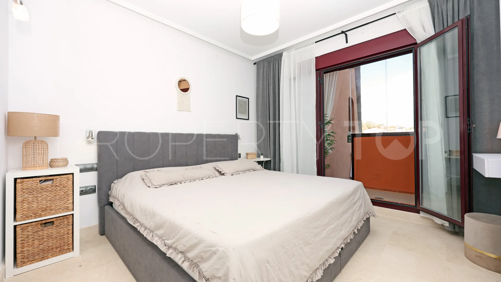 Apartment for sale in La Mairena with 2 bedrooms