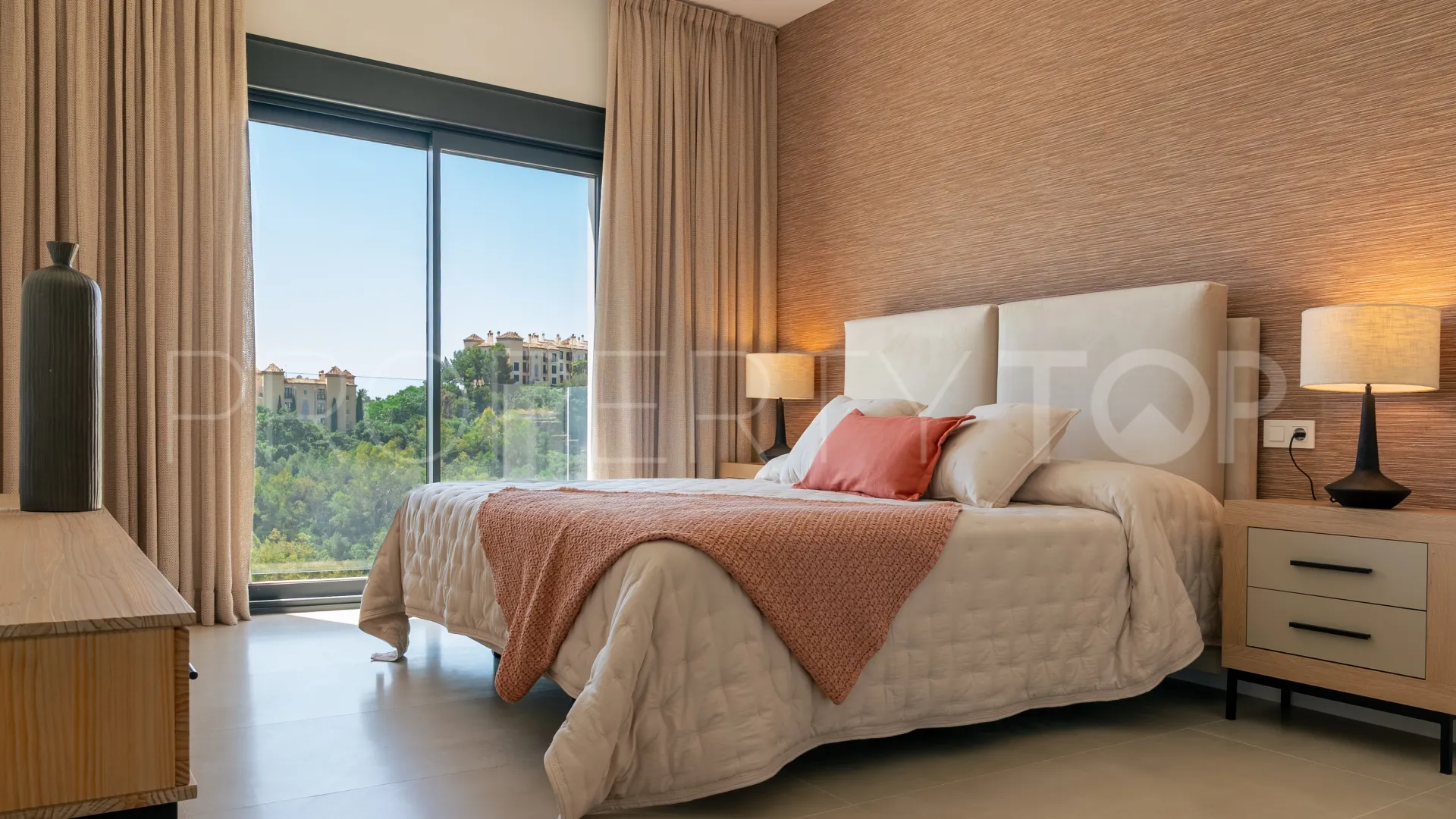 Villa with 5 bedrooms for sale in Benahavis