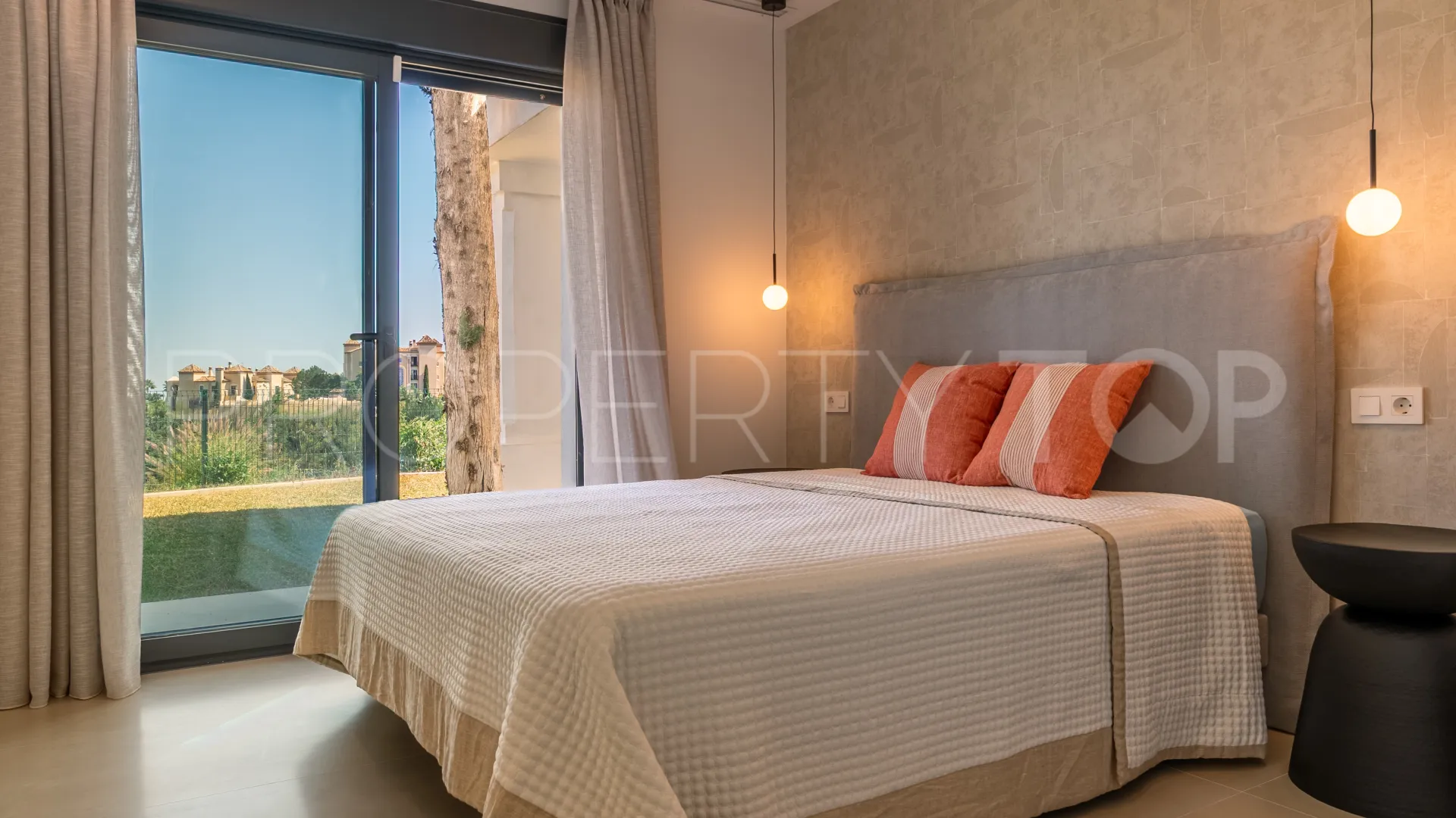 Villa with 5 bedrooms for sale in Benahavis