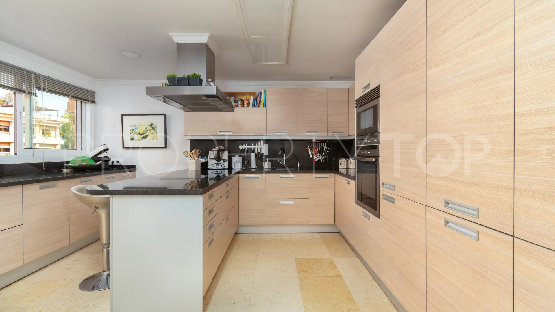 For sale Magna Marbella apartment
