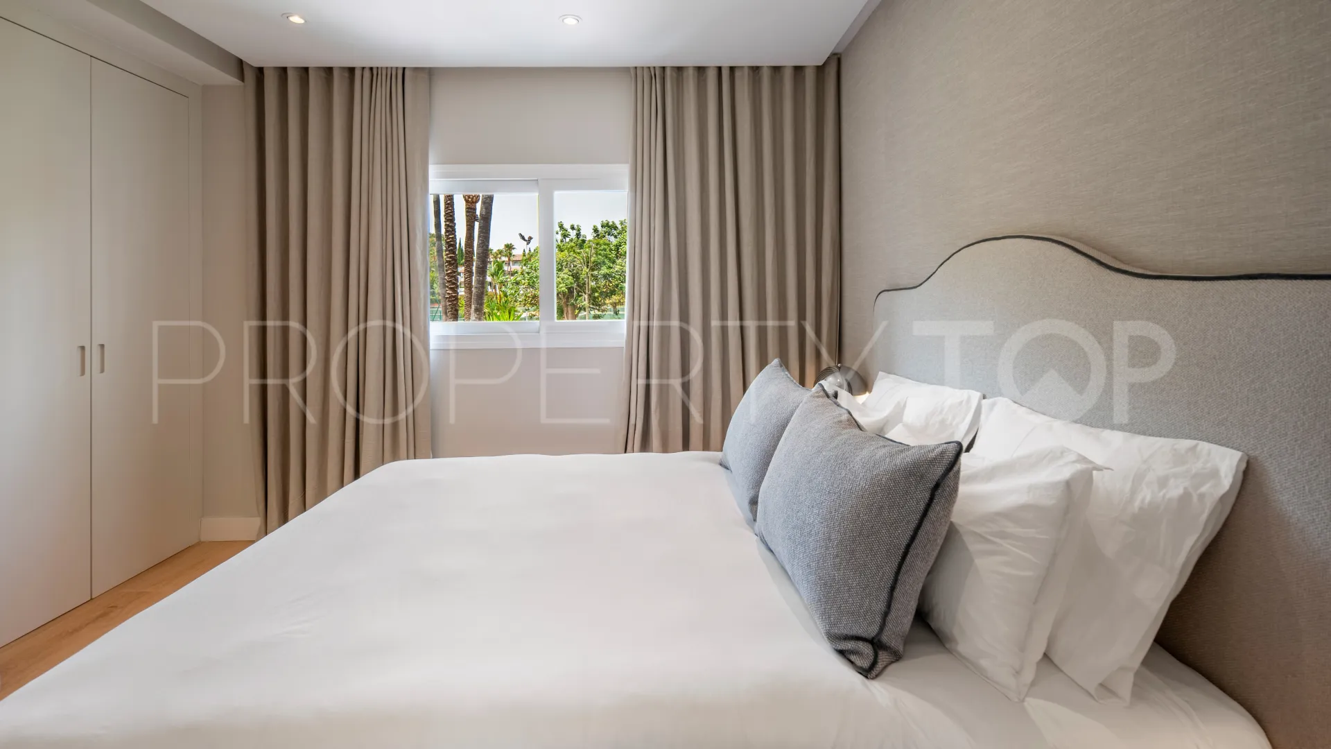 Marina Puente Romano, apartamento en venta de 3 dormitorios
