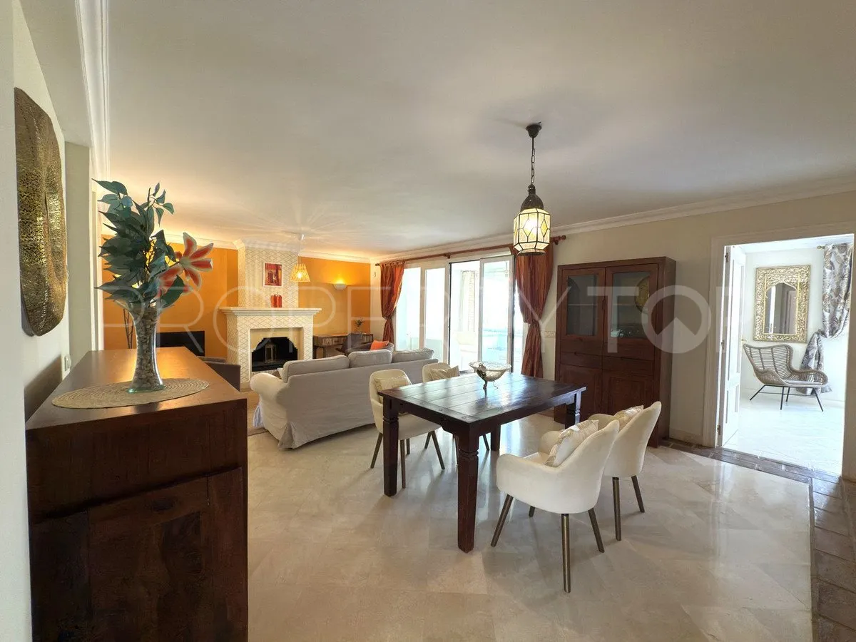Se vende apartamento planta baja con 2 dormitorios en La Perla de la Bahía