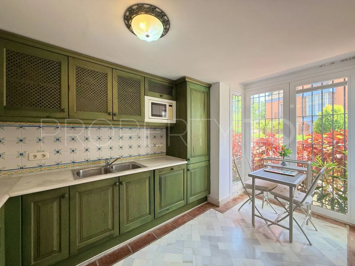 Se vende apartamento planta baja con 2 dormitorios en La Perla de la Bahía