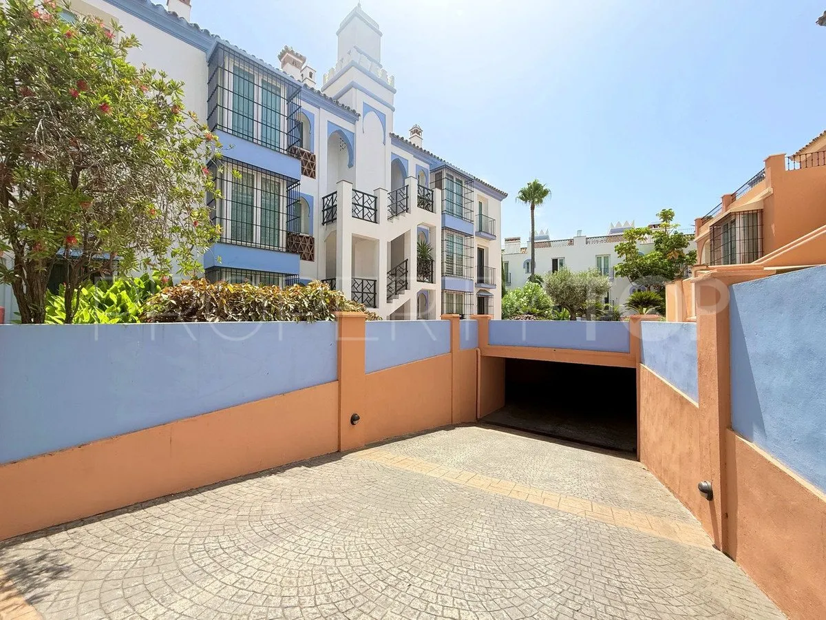 Se vende apartamento planta baja con 2 dormitorios en La Perla de la Bahía