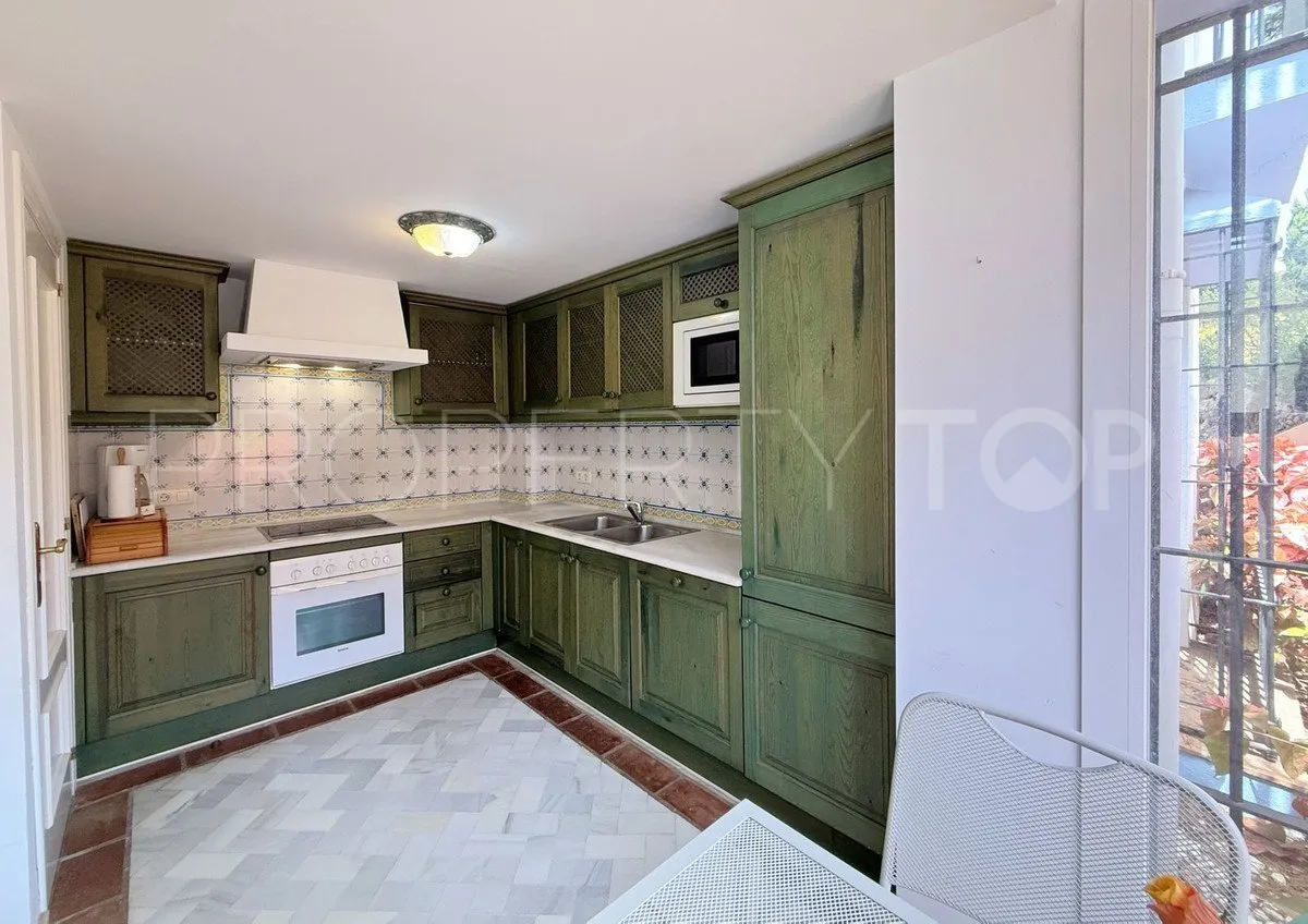 Se vende apartamento planta baja con 2 dormitorios en La Perla de la Bahía