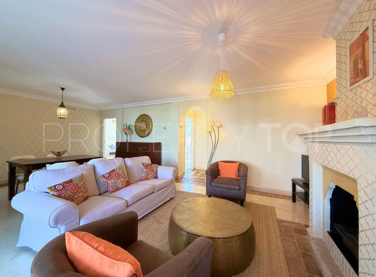 Se vende apartamento planta baja con 2 dormitorios en La Perla de la Bahía