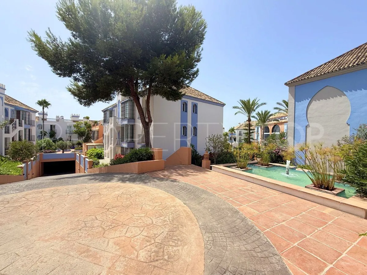Se vende apartamento planta baja con 2 dormitorios en La Perla de la Bahía