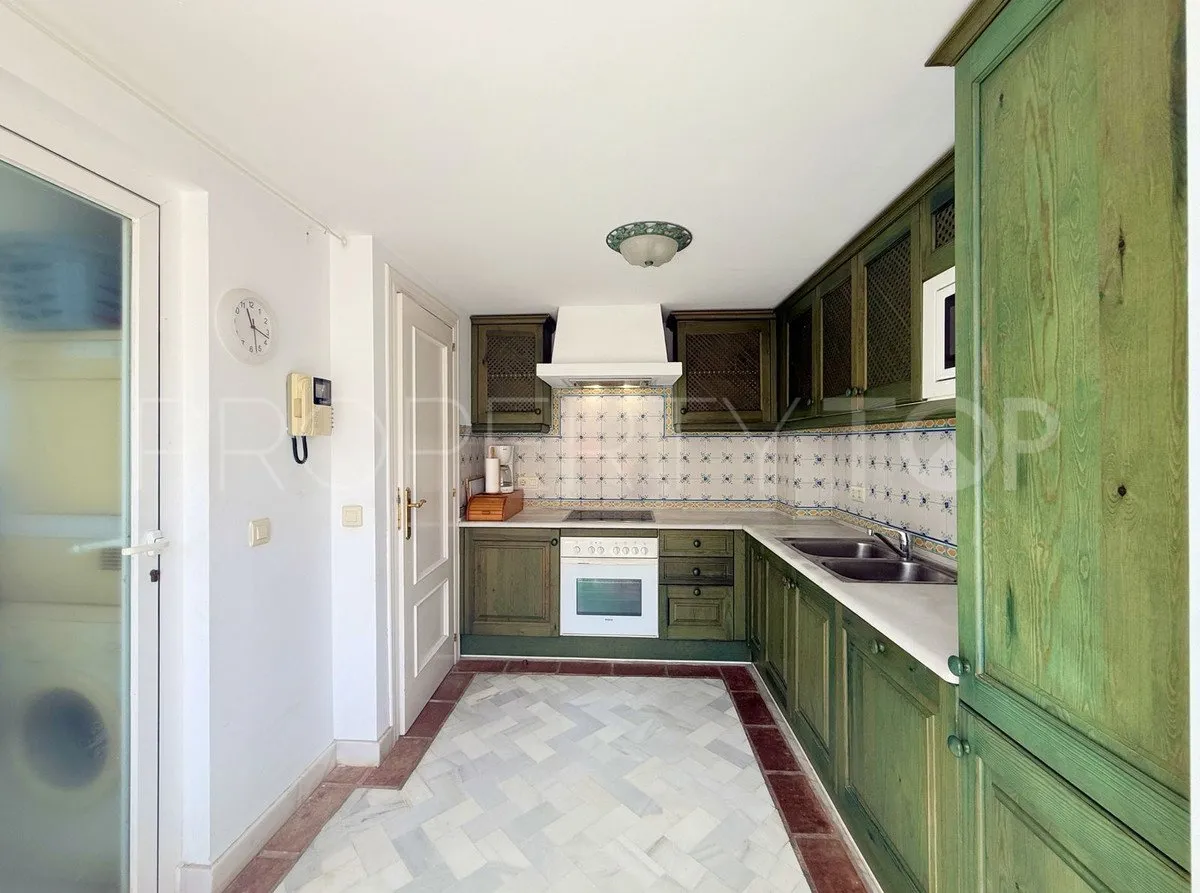 Se vende apartamento planta baja con 2 dormitorios en La Perla de la Bahía