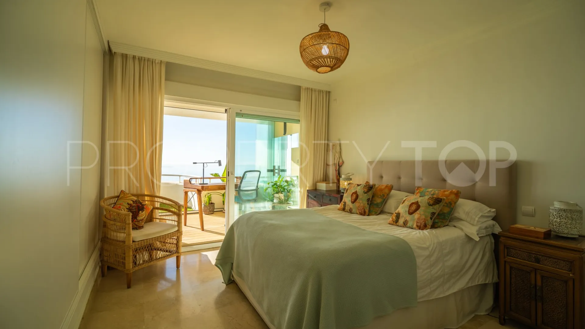 Se vende Ático en Sinfonia del Mar con 3 dormitorios