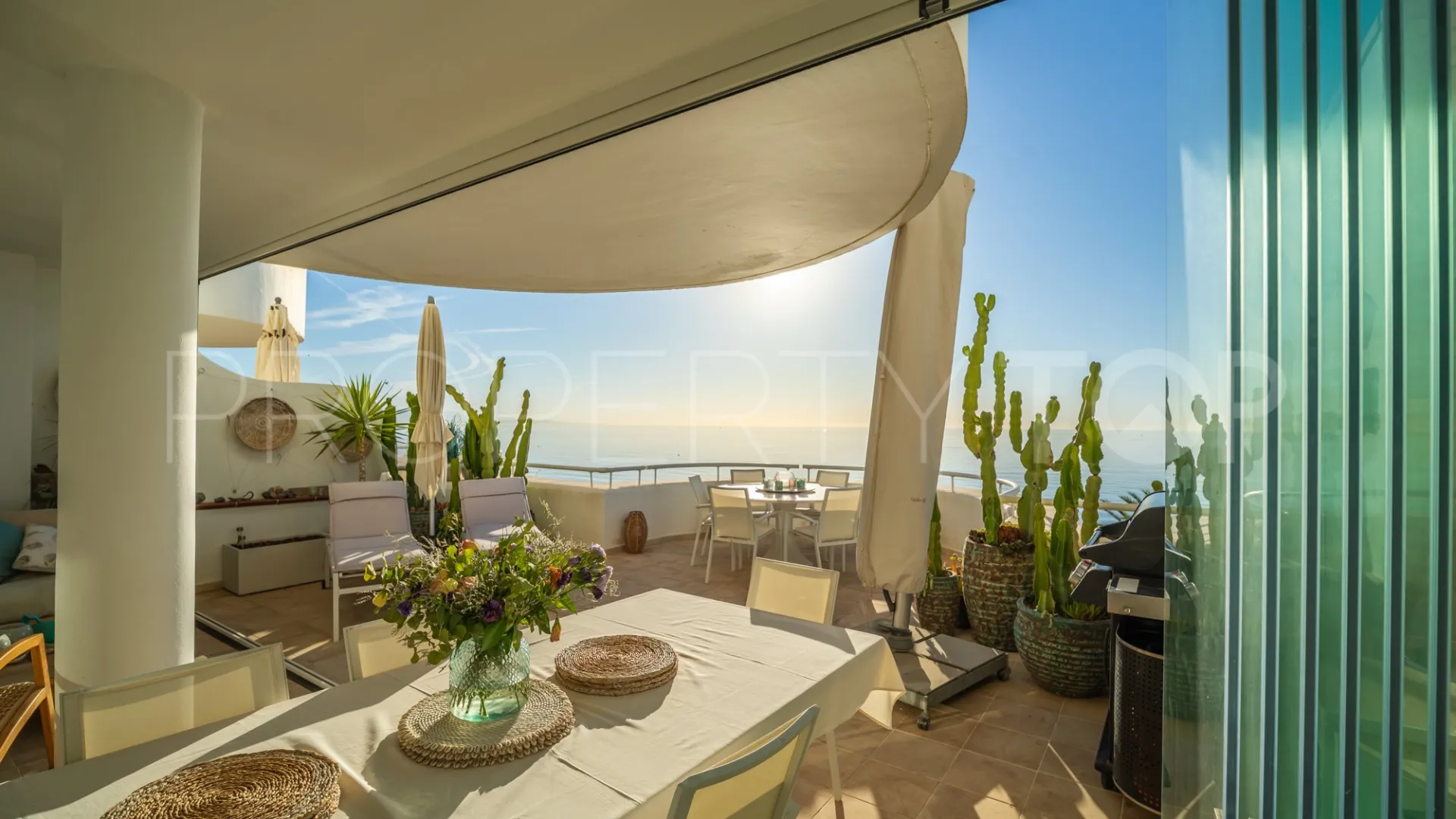 Se vende Ático en Sinfonia del Mar con 3 dormitorios