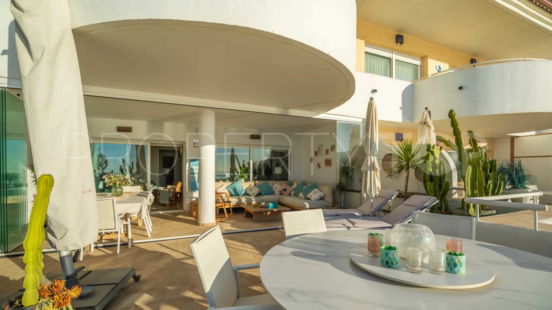 Se vende Ático en Sinfonia del Mar con 3 dormitorios