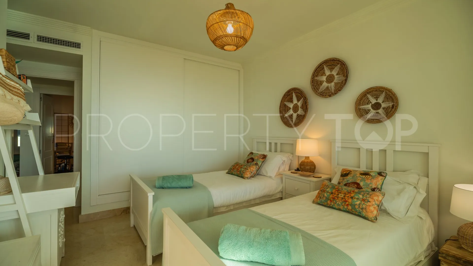 Se vende Ático en Sinfonia del Mar con 3 dormitorios