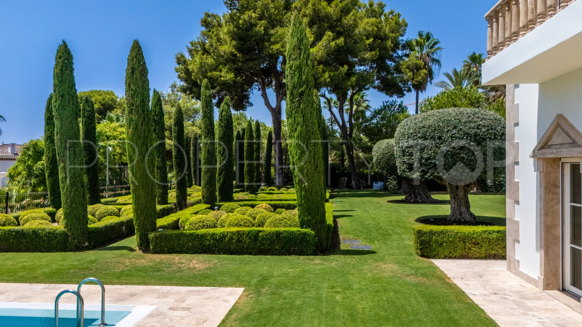 Villa con 7 dormitorios en venta en Sierra Blanca