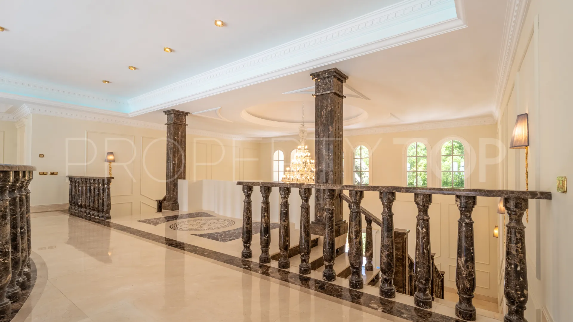 Villa con 7 dormitorios en venta en Sierra Blanca