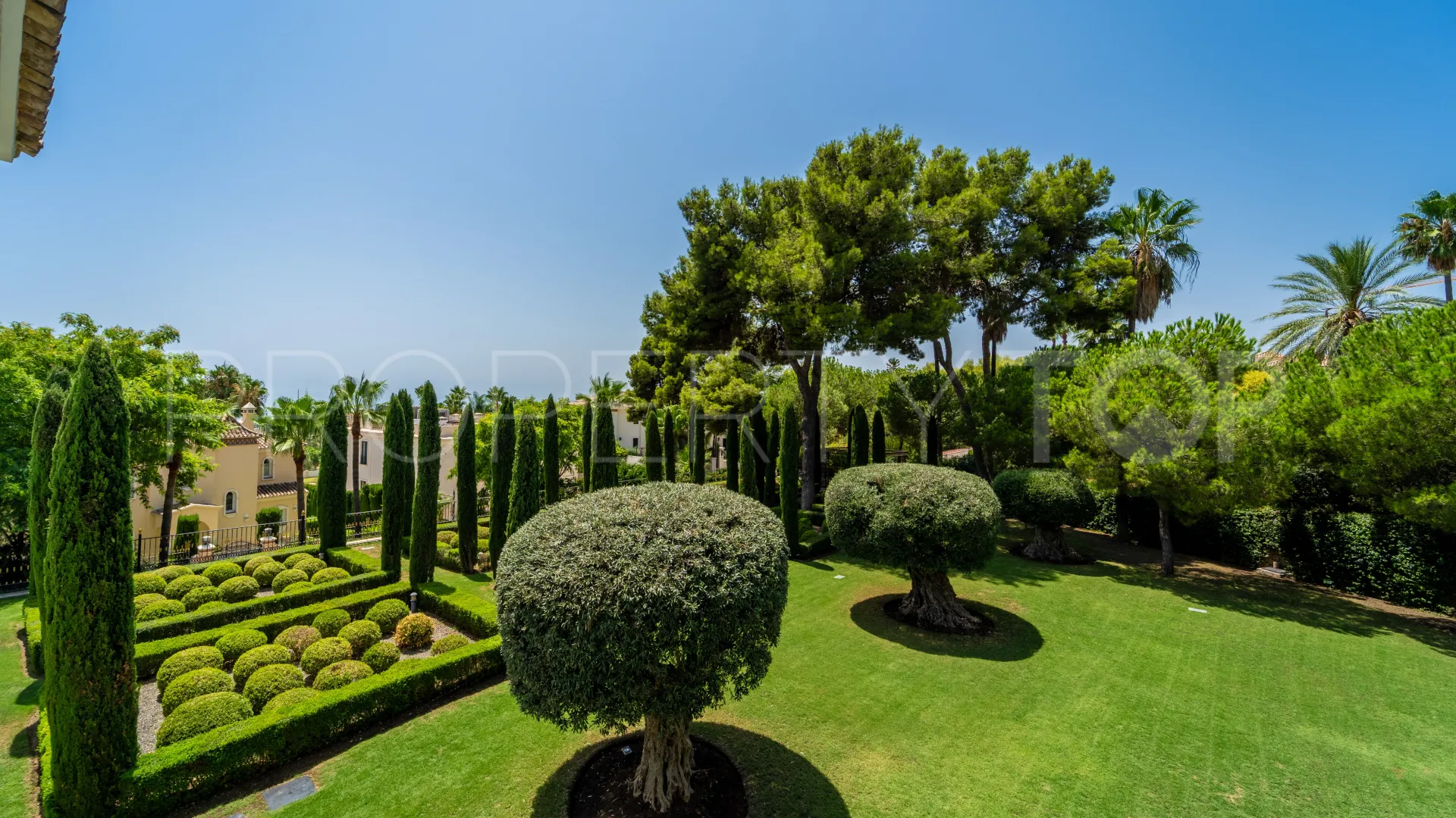Villa con 7 dormitorios en venta en Sierra Blanca