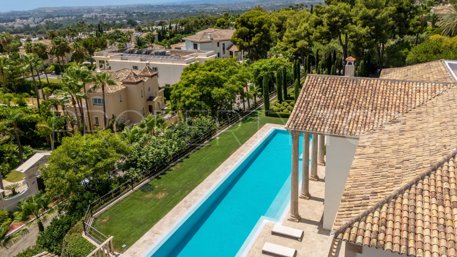 Villa con 7 dormitorios en venta en Sierra Blanca