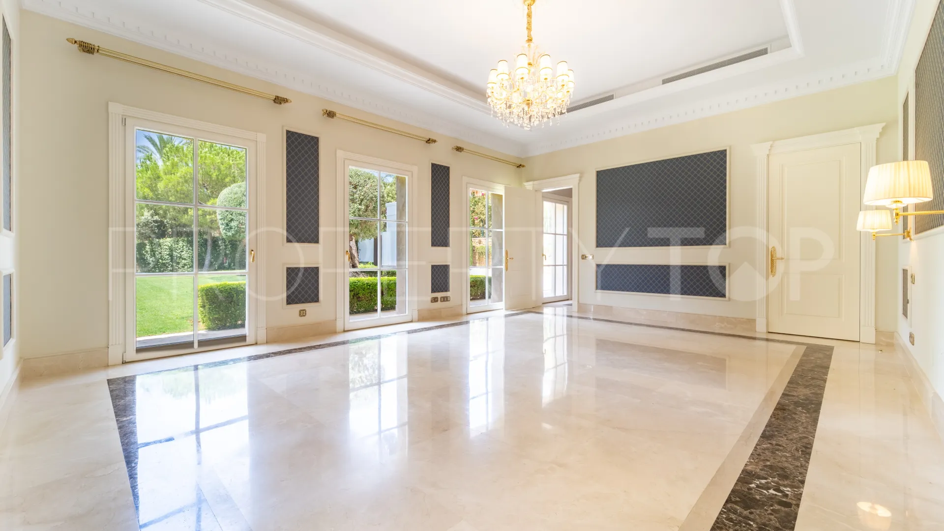 Villa con 7 dormitorios en venta en Sierra Blanca