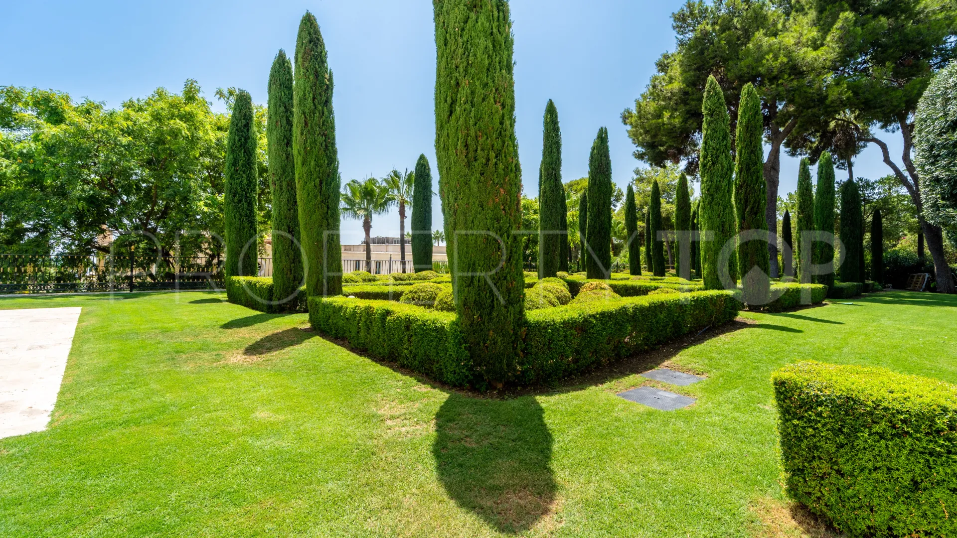 Villa con 7 dormitorios en venta en Sierra Blanca