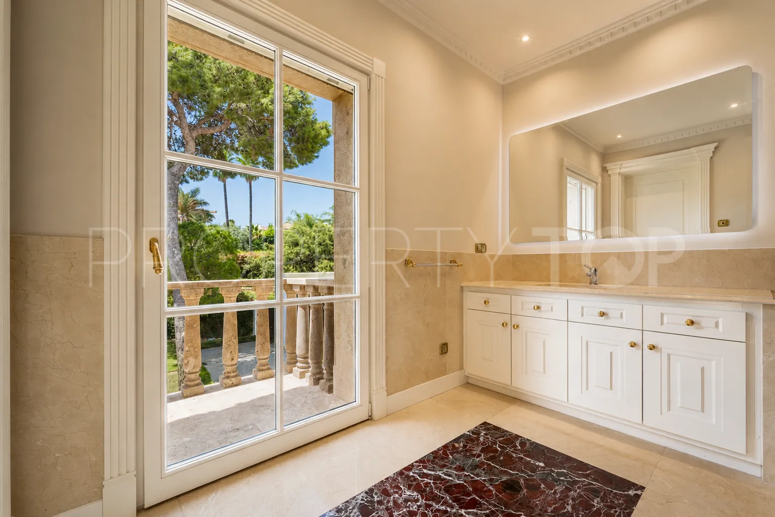 Villa con 7 dormitorios en venta en Sierra Blanca