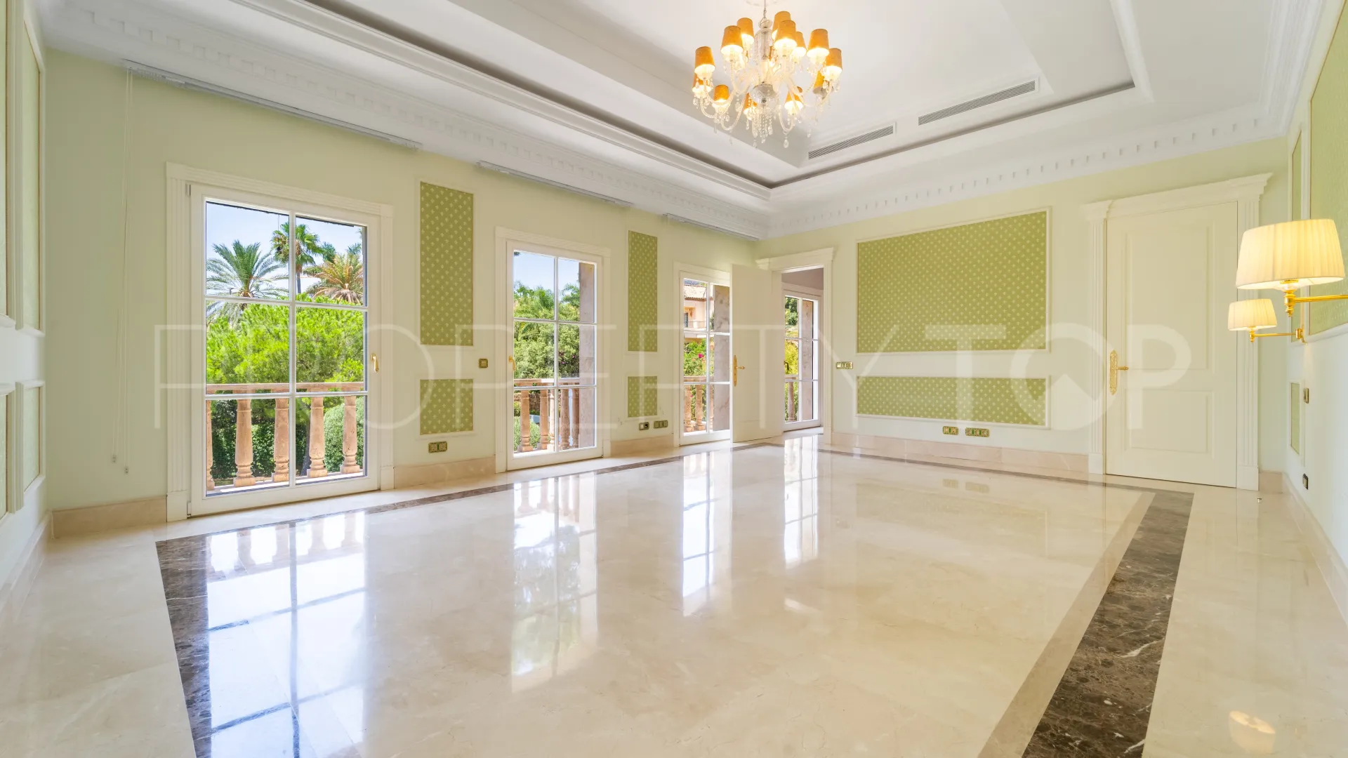 Villa con 7 dormitorios en venta en Sierra Blanca