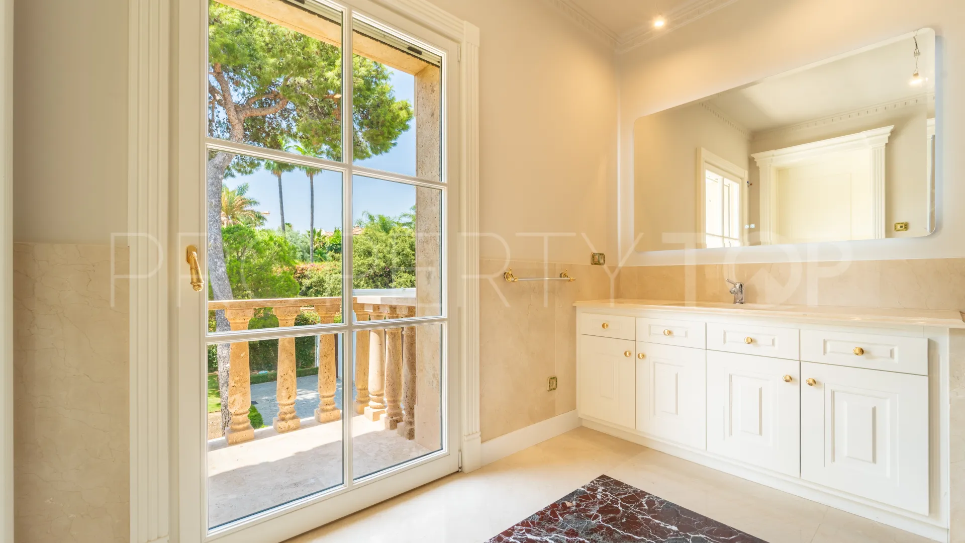 Villa con 7 dormitorios en venta en Sierra Blanca