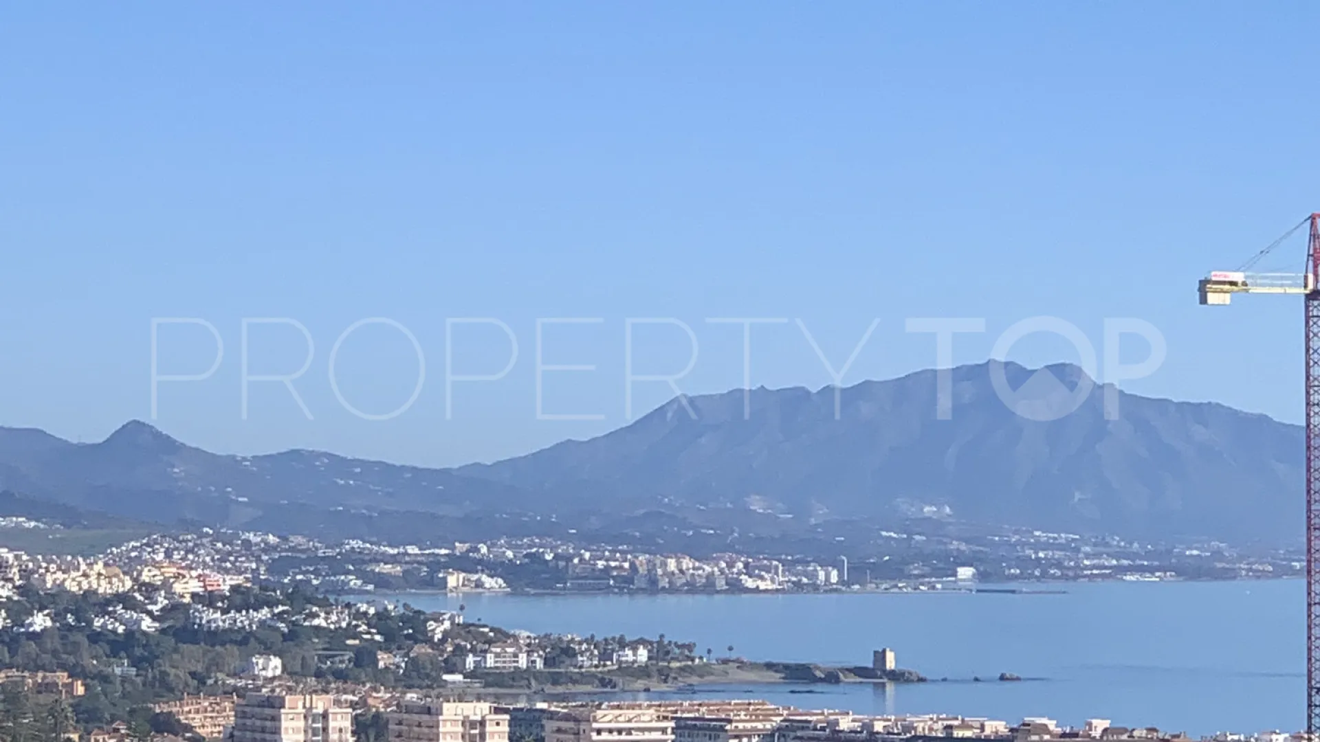 Apartamento de 2 dormitorios en venta en La Duquesa