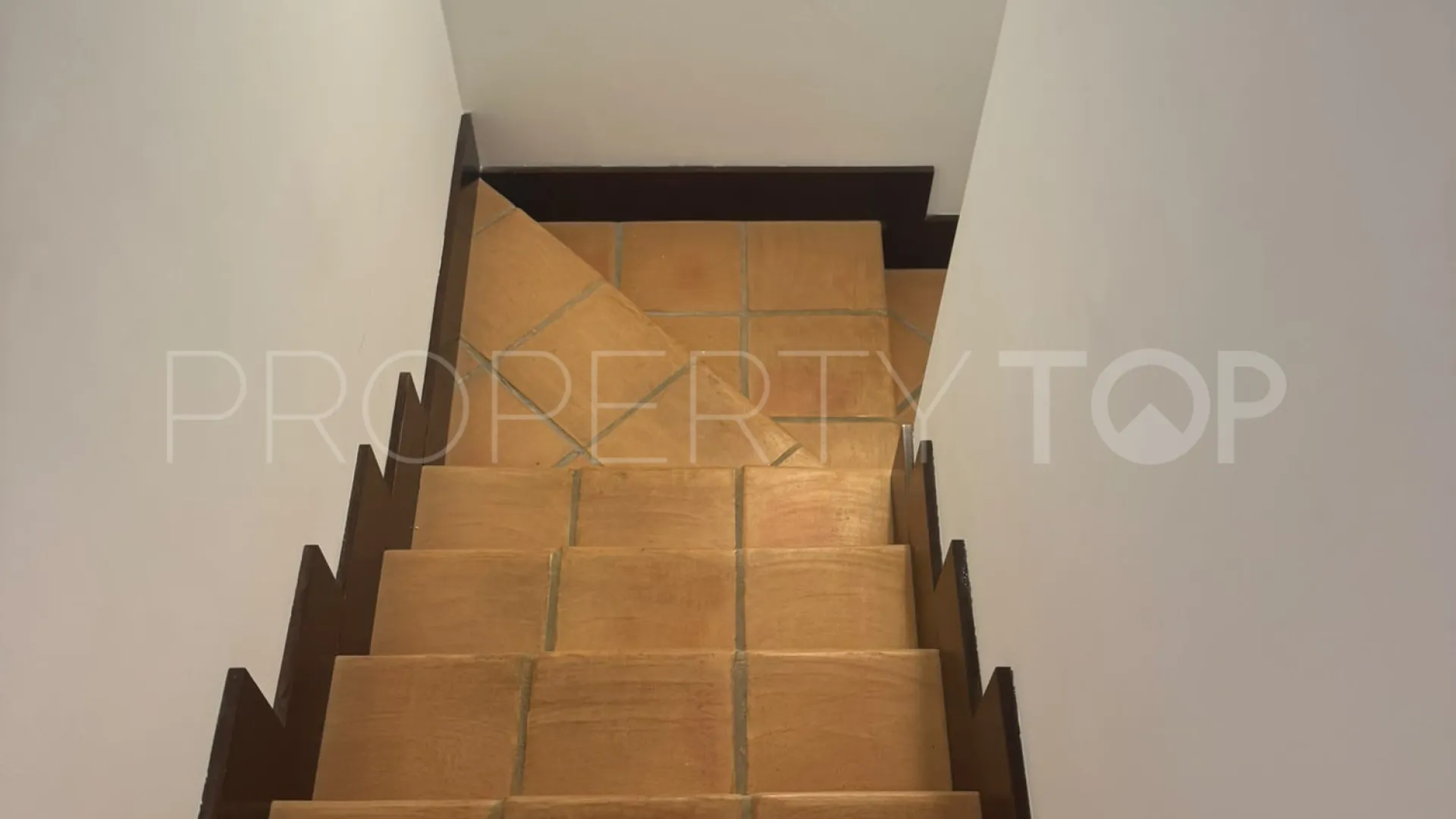 Pareado en venta en Benahavis Centro