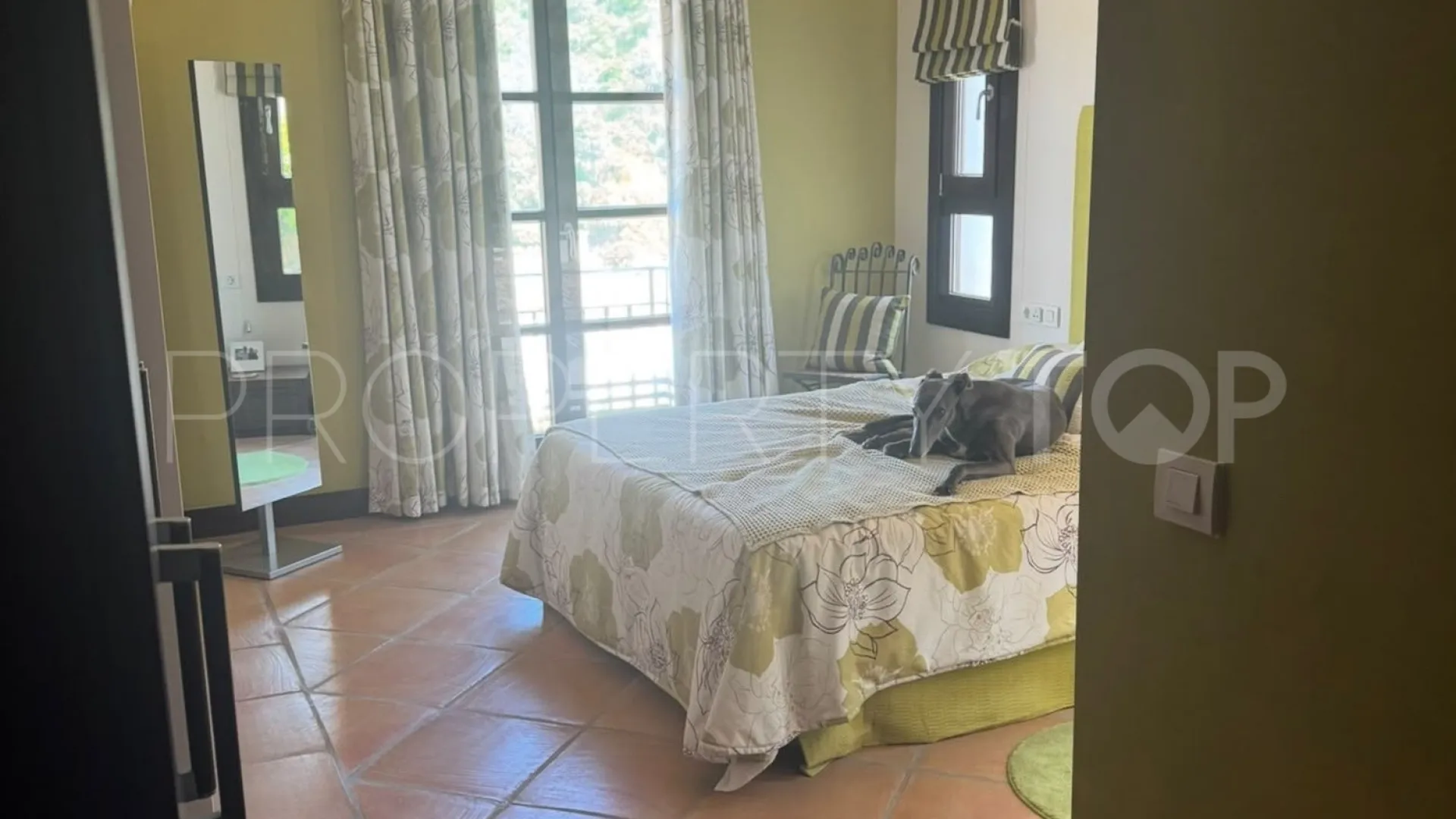 Pareado en venta en Benahavis Centro
