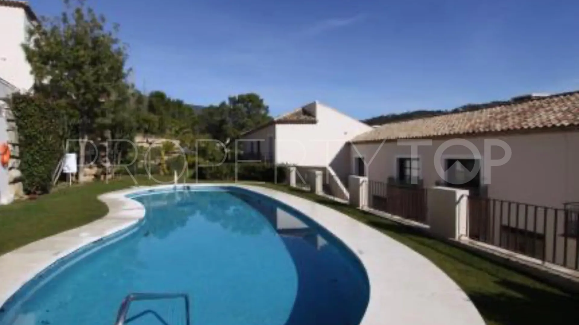 Pareado en venta en Benahavis Centro