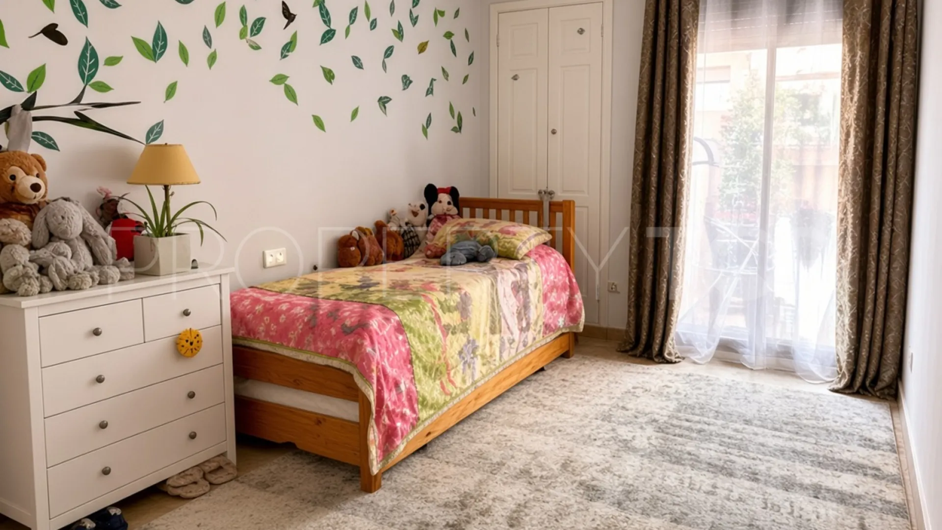 2 bedrooms Duquesa Village penthouse for sale