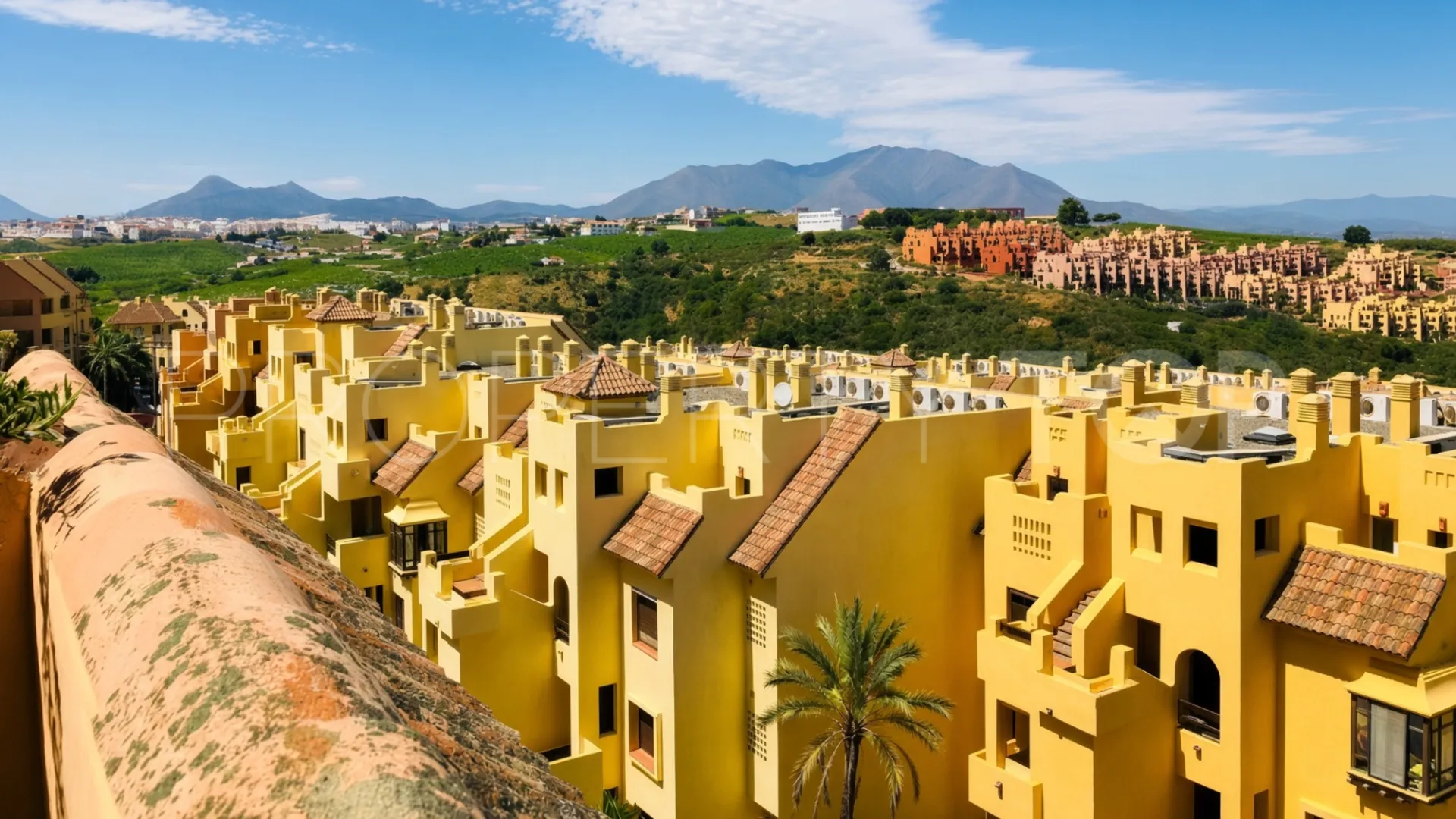 2 bedrooms Duquesa Village penthouse for sale