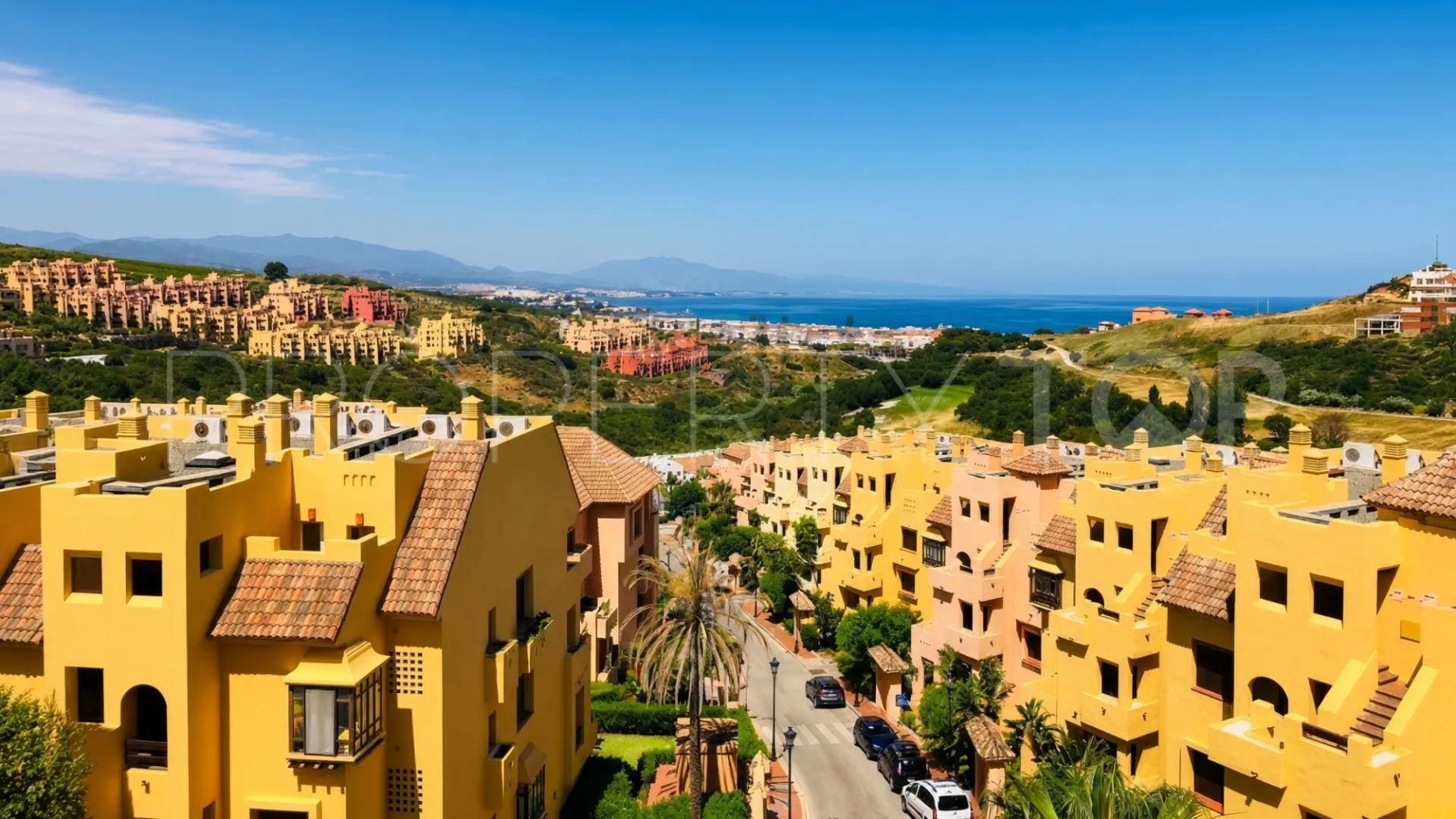 2 bedrooms Duquesa Village penthouse for sale