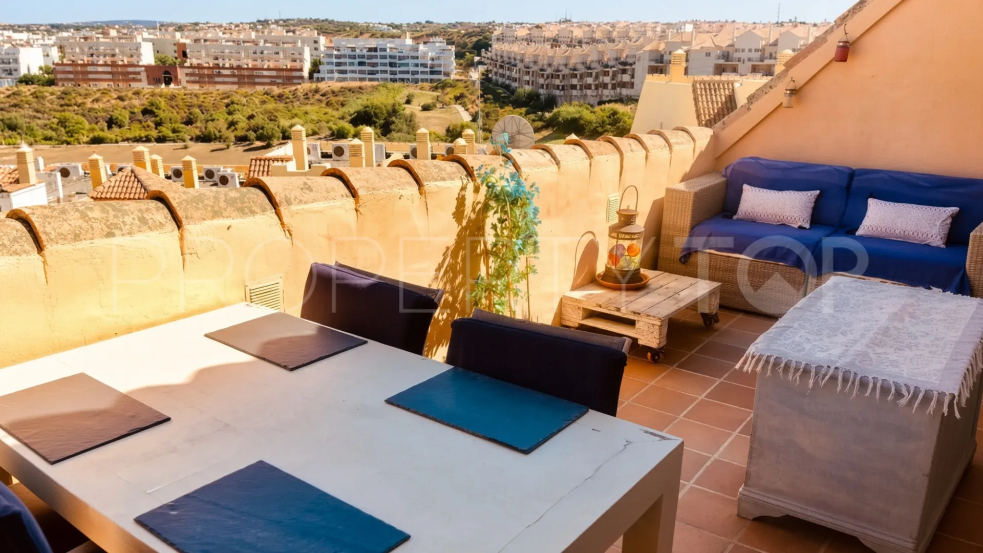 2 bedrooms Duquesa Village penthouse for sale