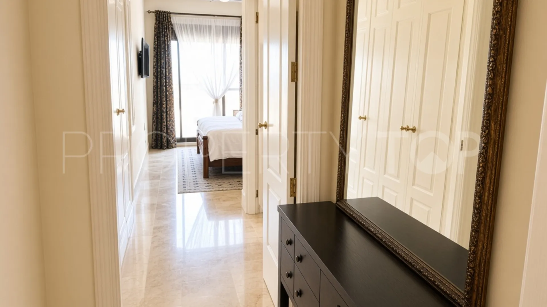 2 bedrooms Duquesa Village penthouse for sale